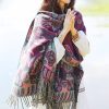 Chal Chalina con Estampado de Hojas Florales Tibetanas Tibetan Floral Leaves Pattern Shawl