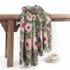 Chal Tibético con Estampado de Flores en Flor Tibetan Shawl Blooming Flowers Print Scarf