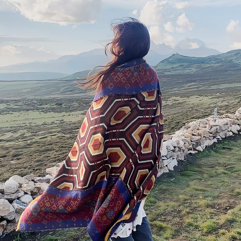 Chal Chal de Patrón Geométrico Tibetano Tibetan Geometric Pattern Shawl
