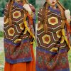 Chal Chal de Patrón Geométrico Tibetano Tibetan Geometric Pattern Shawl