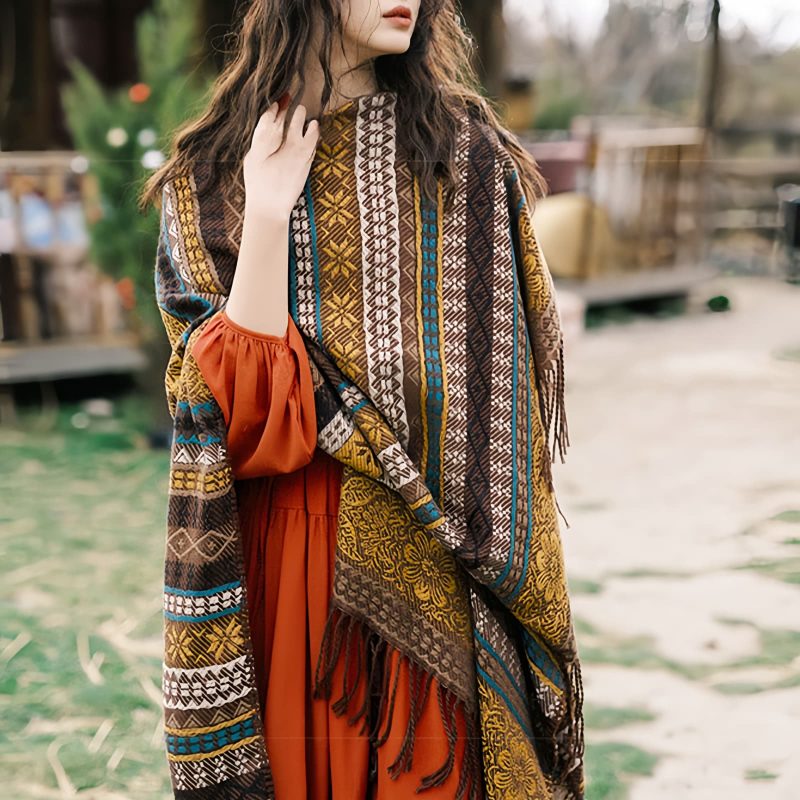 Xale Geométrico Tibetano com Franjas Tibetan Geometric Tassel Shawl