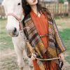 Xale Geométrico Tibetano com Franjas Tibetan Geometric Tassel Shawl