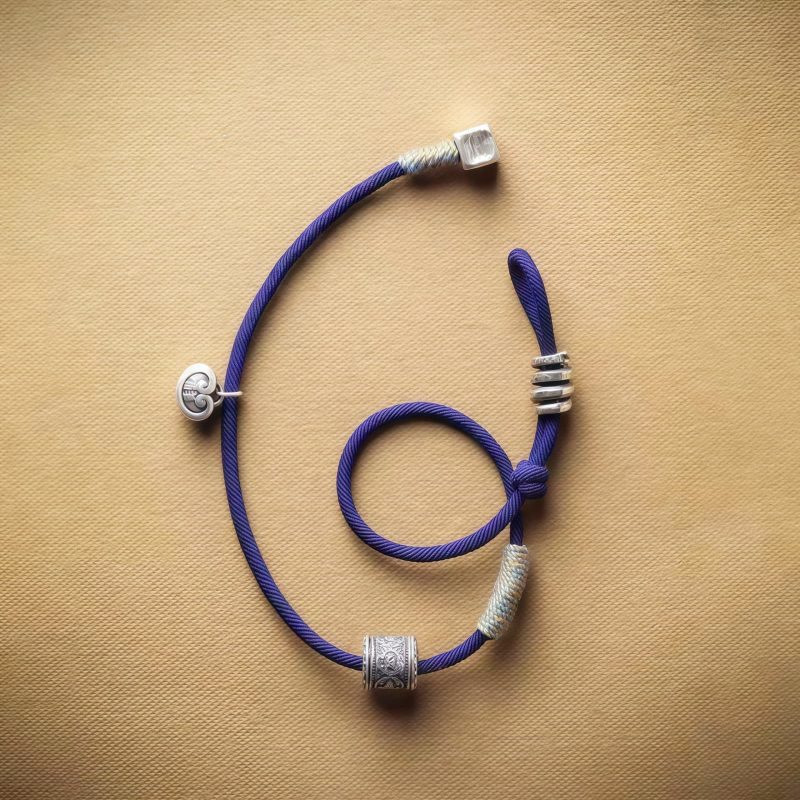 Pulseira Dupla Volta Amuleto Tibetano Om Mani Padme Hum Tibetan Om Mani Padme Hum Amulet Double Wrap Bracelet
