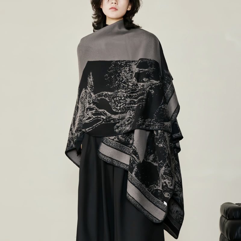 Chale Doble de Cachemira Tibetana con Diseño de Ciervo Sika Tibetan Double-sided Shawl with Sika Deer Design