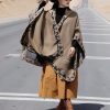 Chaleco con Capucha de Flores Pequeñas Tibetano Tibetan Small Floral Hooded Shawl
