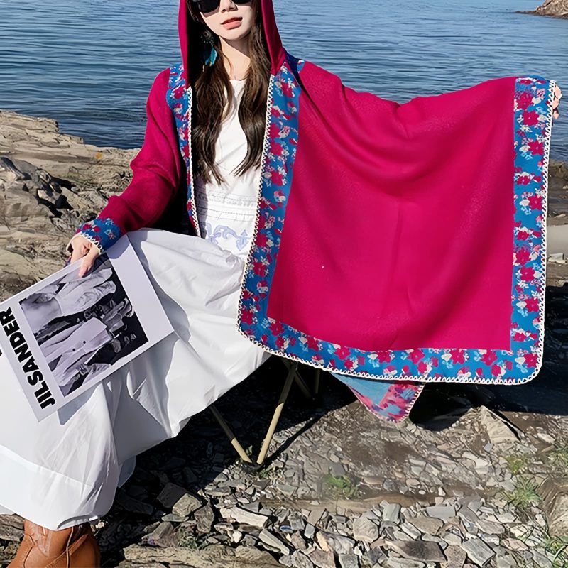 Chaleco con Capucha de Flores Pequeñas Tibetano Tibetan Small Floral Hooded Shawl