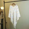 Xale Tibetano Listrado com Borlas e Gola Tibetan Striped Pullover Tassel Shawl