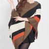 Xale Aconchegante de Viagem com Design de Borlas Tibetanas Tibetan Tassel Design Cozy Travel Shawl