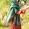 Chale con Estampado de Hojas de Vid Tibetano Tibetan Vine Leaves Pattern Shawl