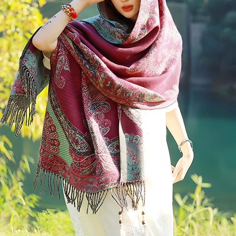 Chale con Estampado de Hojas de Vid Tibetano Tibetan Vine Leaves Pattern Shawl