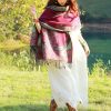 Chale con Estampado de Hojas de Vid Tibetano Tibetan Vine Leaves Pattern Shawl