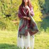 Chale con Estampado de Hojas de Vid Tibetano Tibetan Vine Leaves Pattern Shawl