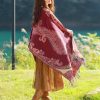 Chale con Estampado de Hojas de Vid Tibetano Tibetan Vine Leaves Pattern Shawl