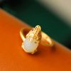 18K金メッキ ピクシー 財運リング(白翡翠&緑翡翠) 18K Gold-plated Pixiu Wealth Ring with White and Green Jade