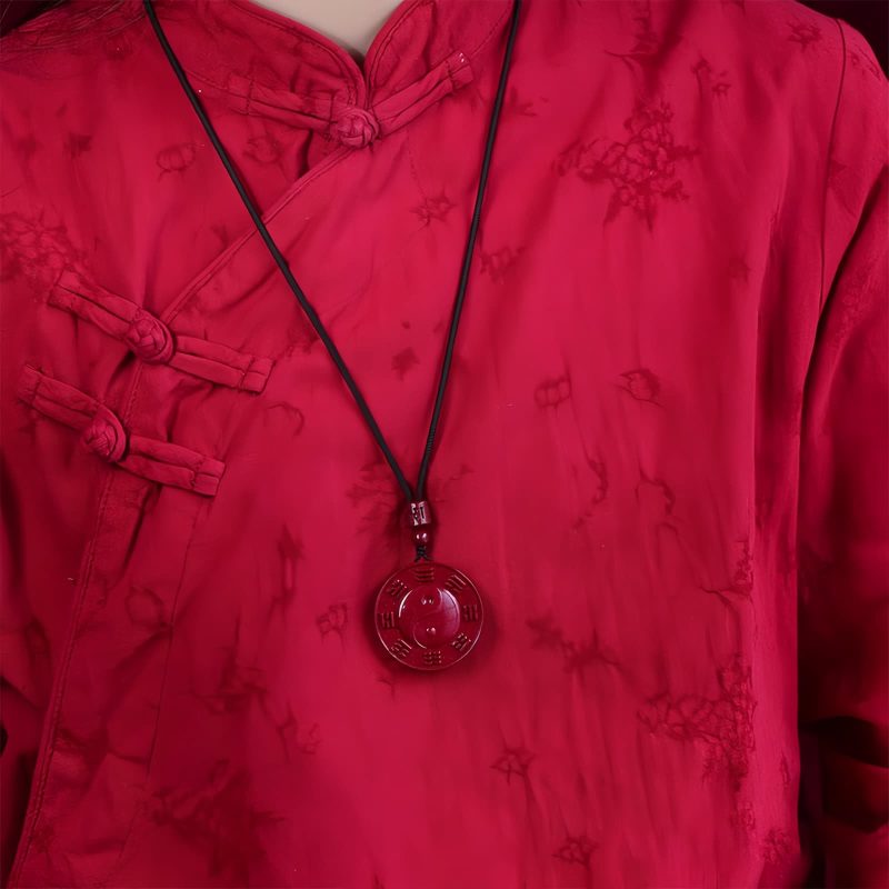 قلادة تعليقة يين يانغ من الزنجفر Cinnabar Yin Yang Pendant Necklace