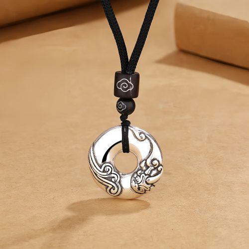 Collar con dije de Pixiu de cobre para la prosperidad Collar con dije de Pixiu de cobre para la prosperidad