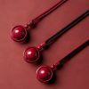 Collar con dije de cinabrio tibetano Om Mani Padme Hum Tibetan Cinnabar Om Mani Padme Hum Pendant Necklace