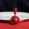 Collar con dije de cinabrio tibetano Om Mani Padme Hum Tibetan Cinnabar Om Mani Padme Hum Pendant Necklace