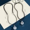 Collar Pi Xiu con Ágata Blanca, Plata de Ley 999 y Sándalo White Agate Pi Xiu Necklace with Sterling Silver and Sandalwood