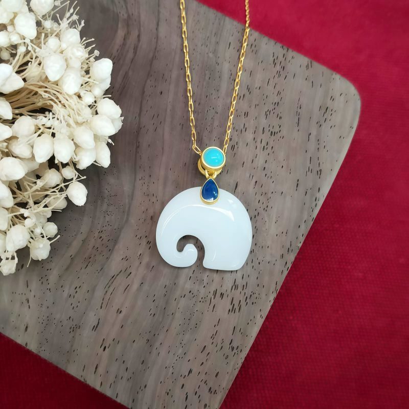 Colar Pingente de Elefante de Jade Branco para Sorte White Jade Elephant Luck Pendant Necklace