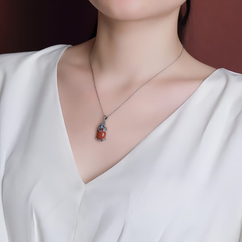 Conjunto de Colar e Anel Protetor em Prata 925 com PiXiu 925 Silver PiXiu Protection Necklace and Ring Set