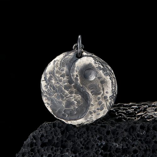 Collar con colgante de Yin Yang en plata 990 Collar con colgante de Yin Yang en plata 990