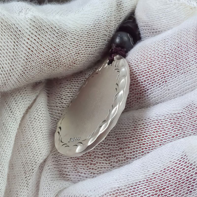 Collar con dije de gota de agua Yin Yang en plata 999 999 Silver Yin Yang Water Drop Pendant