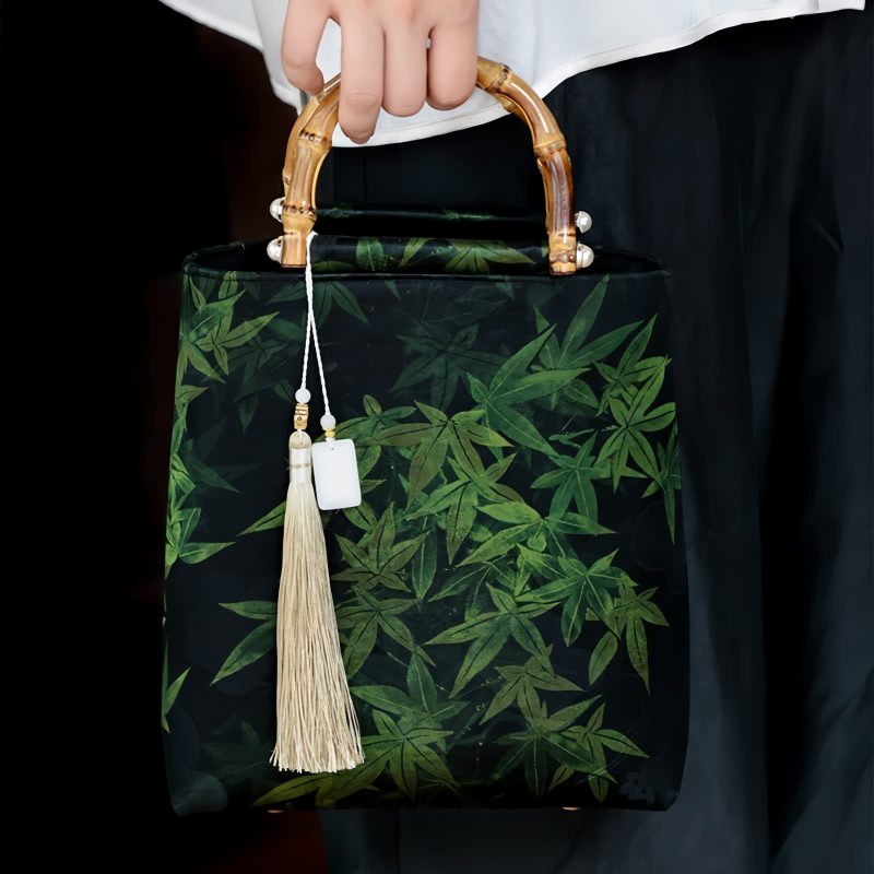 حقيبة يد من الخيزران مزينة برسومات سمكة الكوي والفراشة Butterfly Koi Fish Bamboo Handle Handbag