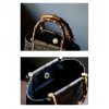 حقيبة يد من الخيزران مزينة برسومات سمكة الكوي والفراشة Butterfly Koi Fish Bamboo Handle Handbag