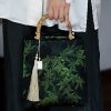 حقيبة يد من الخيزران مزينة برسومات سمكة الكوي والفراشة Butterfly Koi Fish Bamboo Handle Handbag