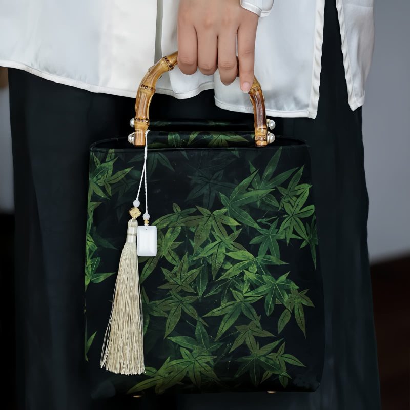 حقيبة يد من الخيزران مزينة برسومات سمكة الكوي والفراشة Butterfly Koi Fish Bamboo Handle Handbag