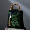 حقيبة يد من الخيزران مزينة برسومات سمكة الكوي والفراشة Butterfly Koi Fish Bamboo Handle Handbag