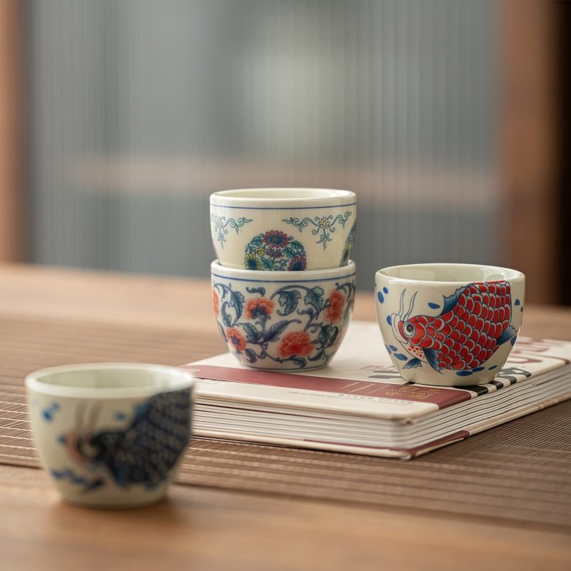 كوب شاي سيراميك صيني بشكل سمكة كوي Chinese Ceramic Koi Fish Teacup