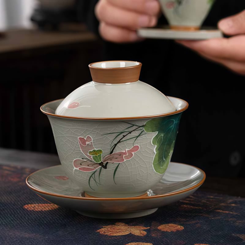 Juego de Taza de Té Gaiwan de Cerámica China con Pez Koi, Plato y Tapa Chinese Ceramic Gaiwan Koi Fish Teacup Set with Saucer and Lid