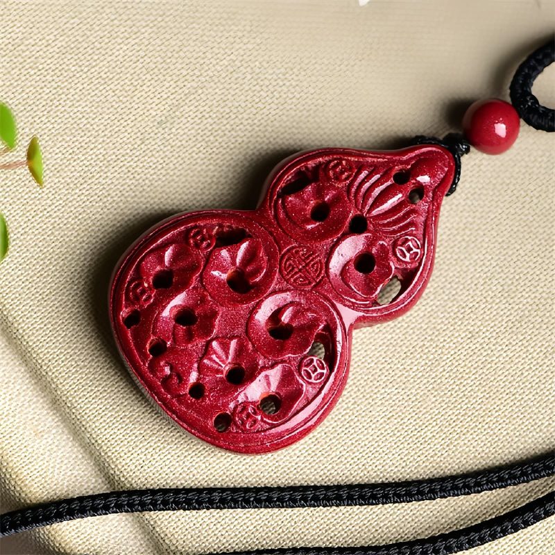Collar con colgante de cinabrio: Buda sonriente, Yin Yang Cinnabar Laughing Buddha Yin Yang Pendant Necklace