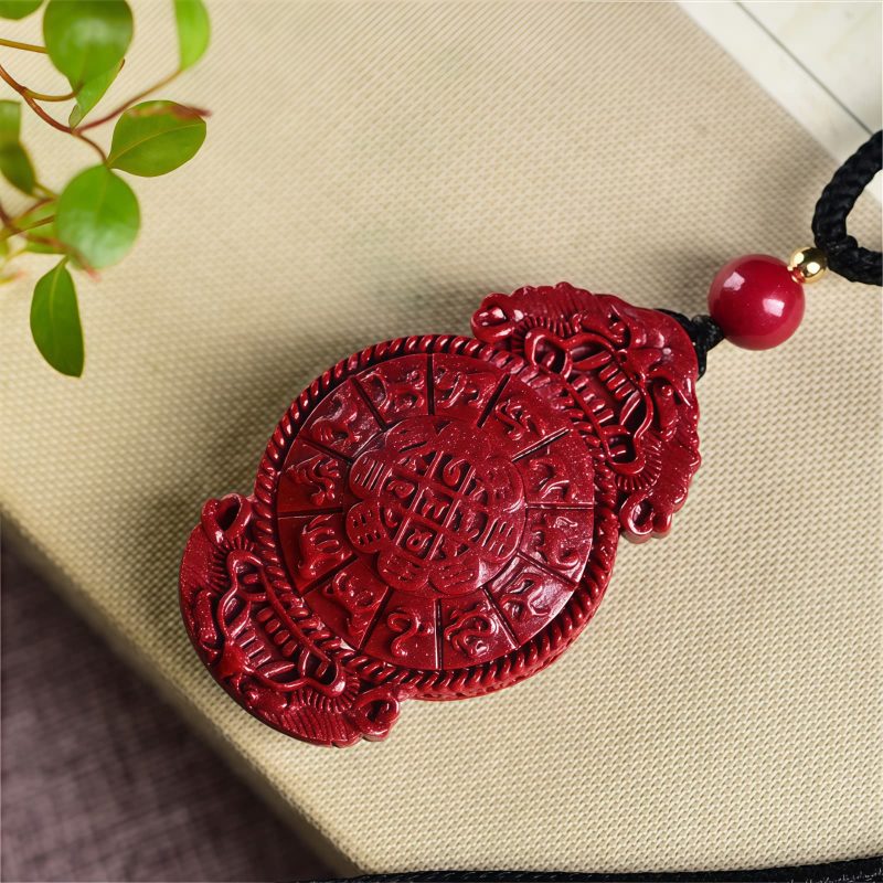 Collar con colgante de cinabrio: Buda sonriente, Yin Yang Cinnabar Laughing Buddha Yin Yang Pendant Necklace