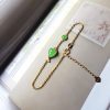 Pulsera de Fuerza con Koi de Calcedonia Verde Green Chalcedony Koi Fish Strength Bracelet