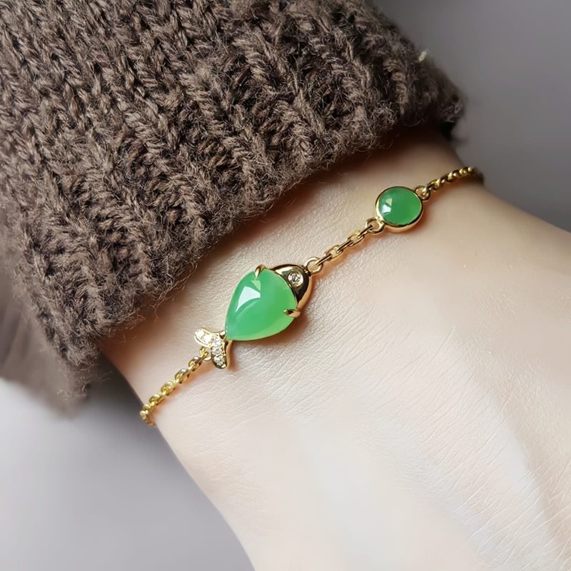 Pulsera de Fuerza con Koi de Calcedonia Verde Green Chalcedony Koi Fish Strength Bracelet