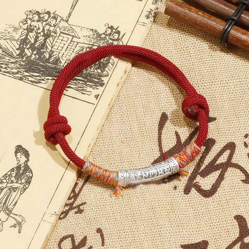 Pulseira de Corda Artesanal em Prata 999 com Mantra Om Mani Padme Hum Pulseira de Corda Artesanal em Prata 999 com Mantra Om Mani Padme Hum