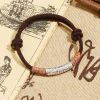 Pulseira de Corda Artesanal em Prata 999 com Mantra Om Mani Padme Hum Handmade 999 Sterling Silver Om Mani Padme Hum Rope Bracelet