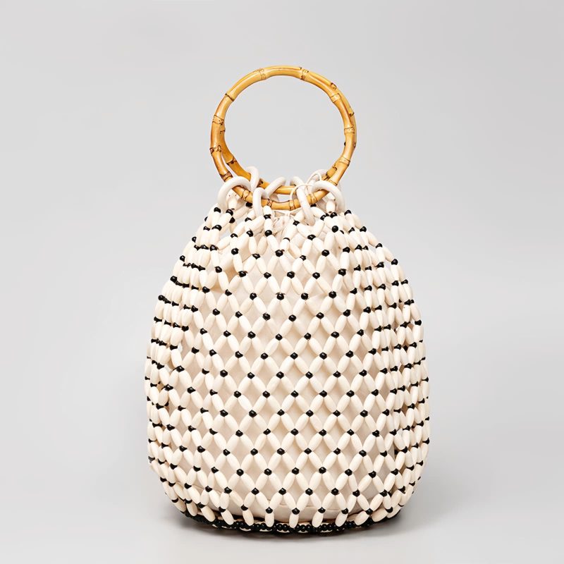 حقيبة يد من خرز الخشب المنسوج يدوياً بمقبض من الخيزران Handwoven Wooden Beads Bamboo Handle Bag