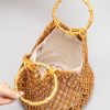 حقيبة يد من خرز الخشب المنسوج يدوياً بمقبض من الخيزران Handwoven Wooden Beads Bamboo Handle Bag
