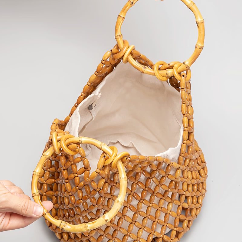 حقيبة يد من خرز الخشب المنسوج يدوياً بمقبض من الخيزران Handwoven Wooden Beads Bamboo Handle Bag