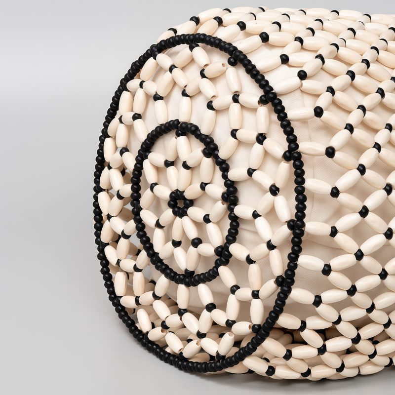 حقيبة يد من خرز الخشب المنسوج يدوياً بمقبض من الخيزران Handwoven Wooden Beads Bamboo Handle Bag