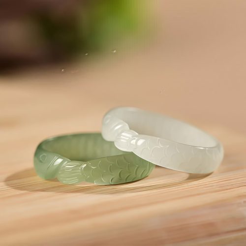 Anillo de la Suerte con Koi de Jade de Hetian Anillo de la Suerte con Koi de Jade de Hetian