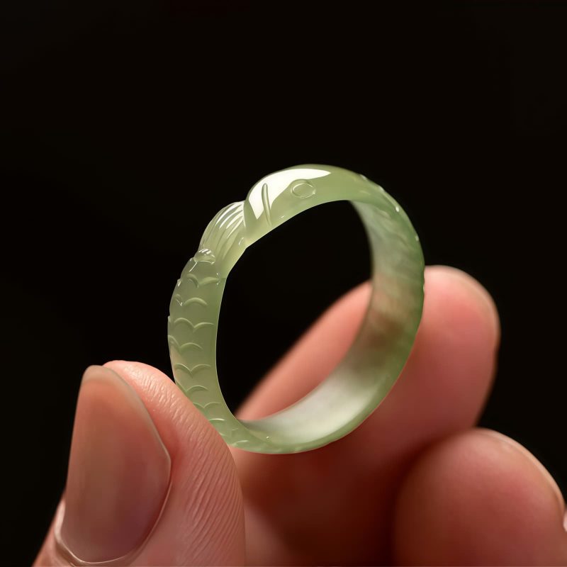 Anillo de la Suerte con Koi de Jade de Hetian Hetian Jade Koi Fish Luck Ring