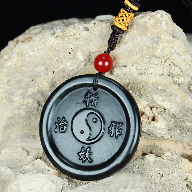 Collar con colgante de armonía Yin Yang de jade natural de Hetian Natural Hetian Jade Yin Yang Harmony Pendant Necklace