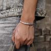 Gelang Pereda Damai Om Mani Padme Hum dalam Tembaga Putih Om Mani Padme Hum Peace Cuff Bracelet in White Copper