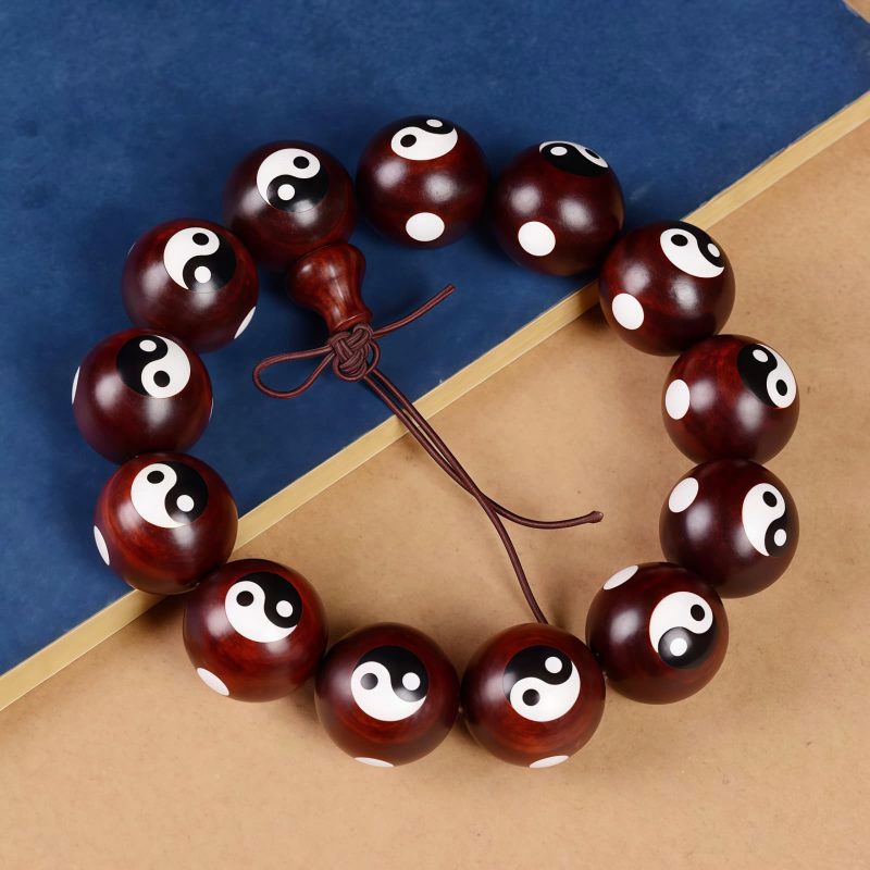 Pulsera de Sándalo Rojo Yin Yang: Armonía y Protección Red Sandalwood Yin Yang Harmony Bracelet