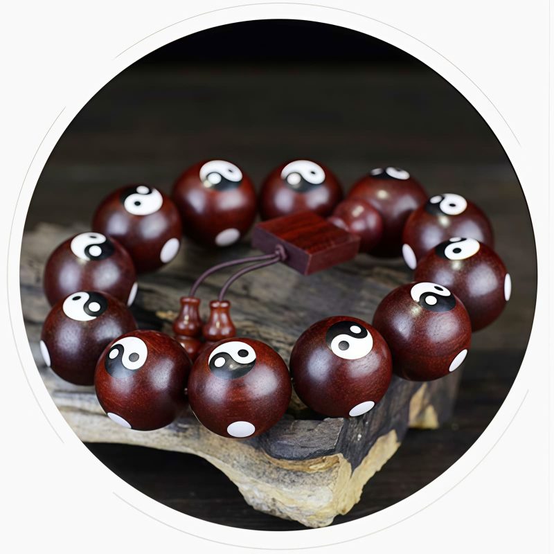 Pulsera de Sándalo Rojo Yin Yang: Armonía y Protección Red Sandalwood Yin Yang Harmony Bracelet